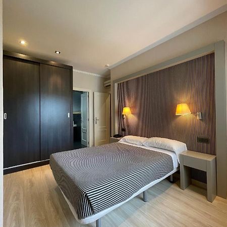 Apartamento Con Piscina Y Parking Appartamento Valenza Esterno foto