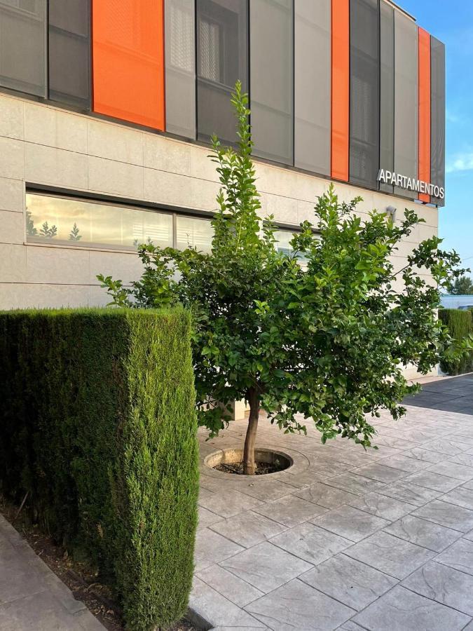 Apartamento Con Piscina Y Parking Appartamento Valenza Esterno foto