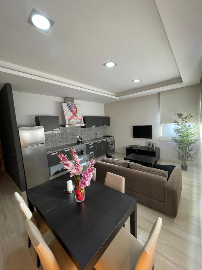 Apartamento Con Piscina Y Parking Appartamento Valenza Esterno foto