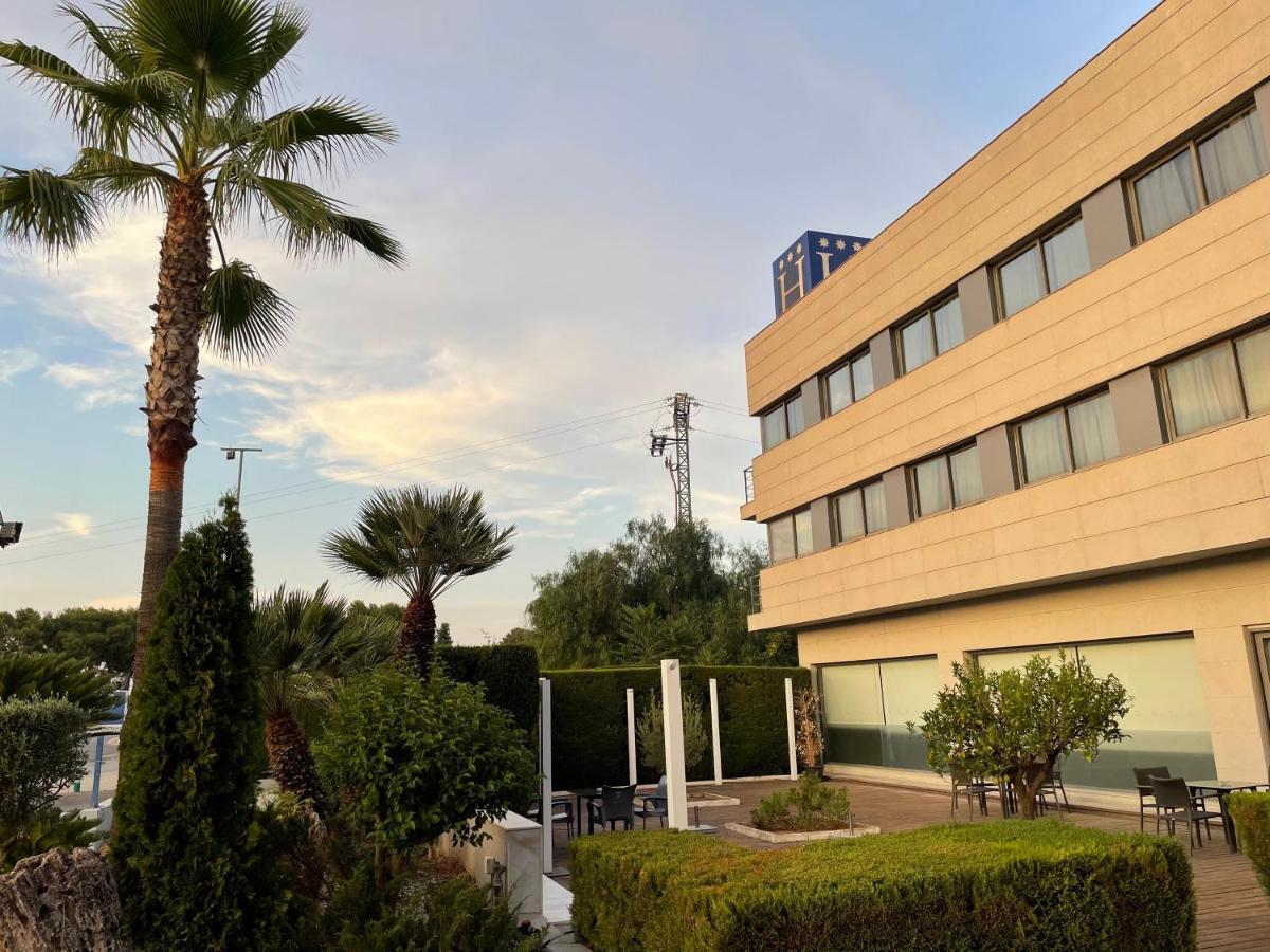 Apartamento Con Piscina Y Parking Appartamento Valenza Esterno foto